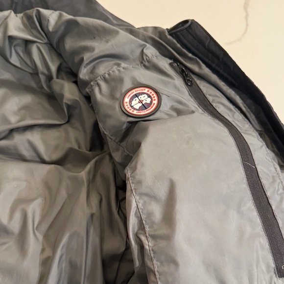 Canada Goose Dark Gray Puffer Jacket - Picture 4 of 6